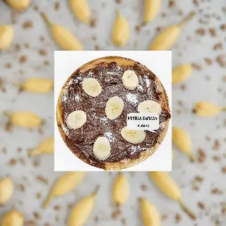 Nutella pizza banana + Pepsi 0.33