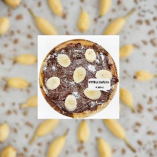 Nutella pizza banana + Pepsi 0.33