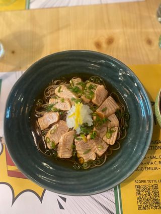 Yuzu oroshi aburi salmone soba