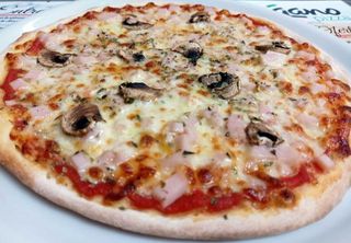 16: SAN RAFAEL. FAMILIAR 