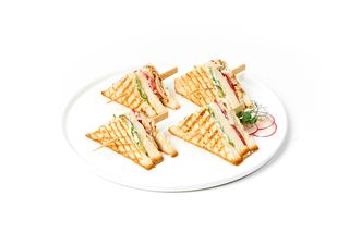 Клаб - сэндвич с семгой  ( 380 г)