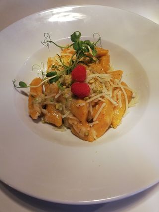 Kopytka dyniowe z parmezanem