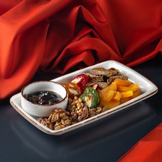 Platou cu delicii georgiene