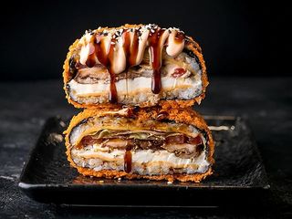 Суші бургер з куркою (340грамм)