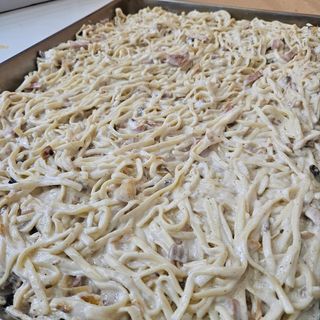 Ración De Tallarines A La Carbonara