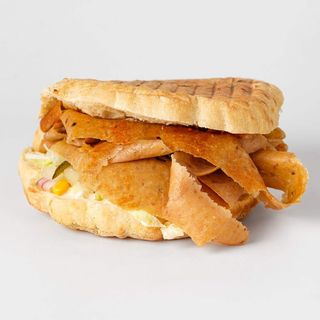 Velika kebab lepinja + pommes menu