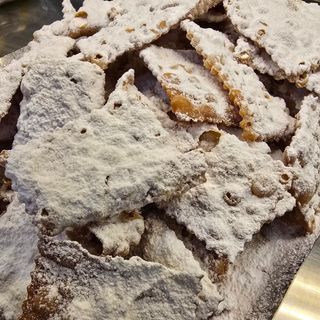 Chiacchiere fritte kg. 1