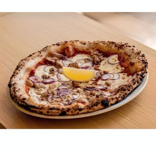 Pizza Tonno e cipolla Ø30cm