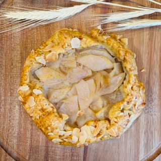 Galette с круша и кардамон