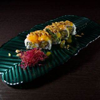 192. Uramaki pineapple