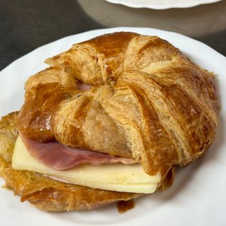 Croissant Mixto