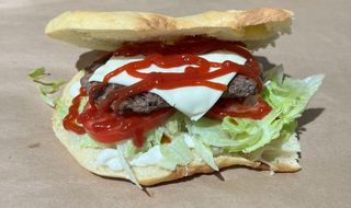 Mezzo gigante con hamburgher