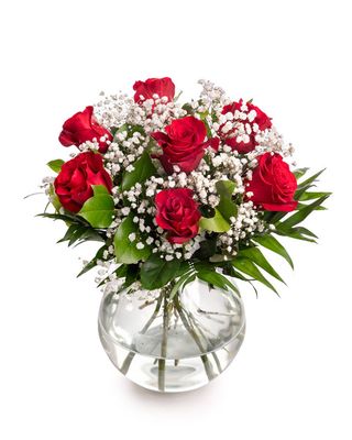 Buchet cu trandafiri roşii şi gypsophila