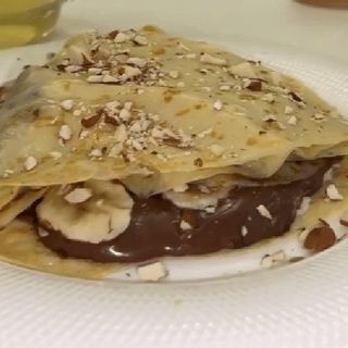 Duży naleśnik na słodko