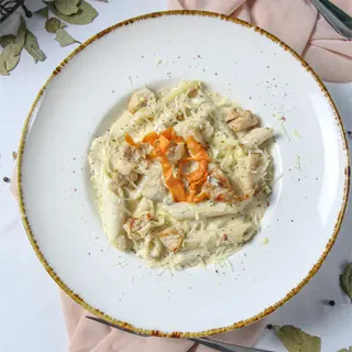 Paste cu pui si gorgonzola
