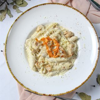 Paste cu pui si gorgonzola