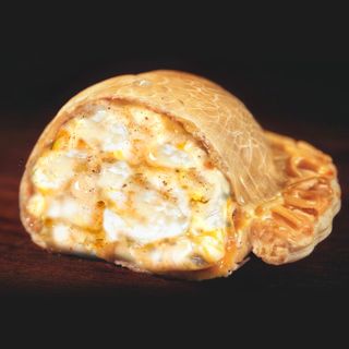 Empanada de queso de cabra y cebolla caramelizada  (1 ud.)