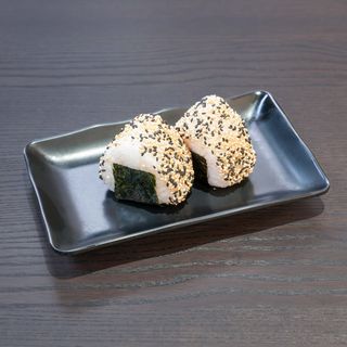 Onigiri De Salmón (2 Pzs.)