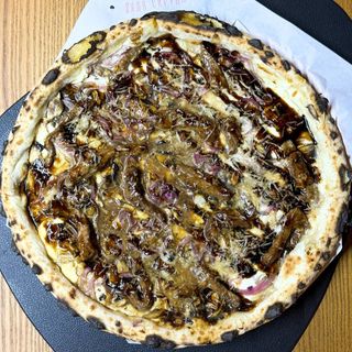 Піца з телятиною