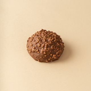 Avellana Chocolate Choux