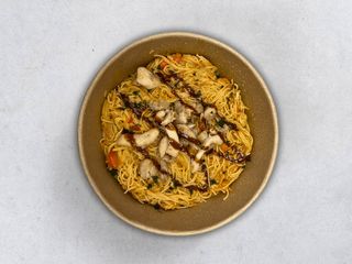 Funchoza - ryżowy makaron po koreańsku (na gorąco) (280g)