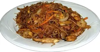 92.Taitei de orez cu carne de porc si ou