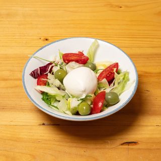 Insalatona di bufala