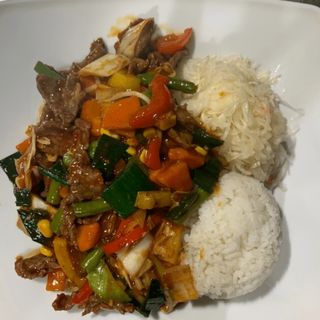Wołowina w sosie 5-ciu smaków 450g