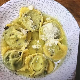 Tortellini Con Friarielli Y Butifarra