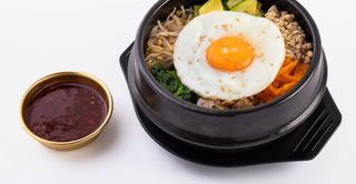 Dolsot bibimbap