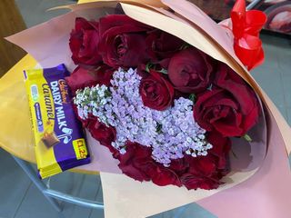 Chocolate Dreams: Red Roses & Gypsophila with Dairy Caramel Chocolate