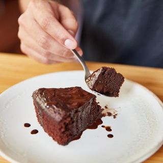Pastel de chocolate y almendra
