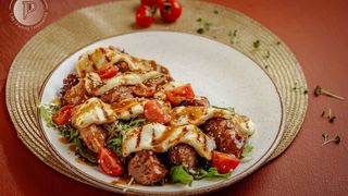 Баклажаны с сыром халами и томатами