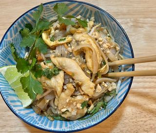 Pad Thai Con Pollo 