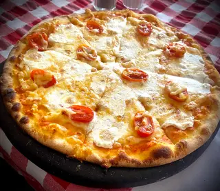 Pizza tomate mozzarella 