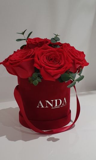 Flower box - 9 ruža