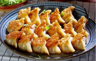 835Hrskave pržene kineske knedle 18 komada 煎饺