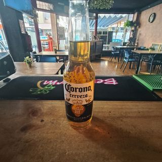 Cerveza Coronita