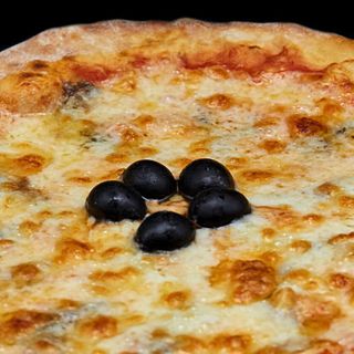 Pizza Napolitana (30 cm.)