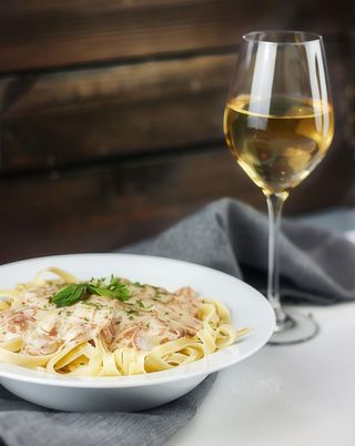 PARA DOS  (Elige 1 antipasti o insalate y 2 platos principales)