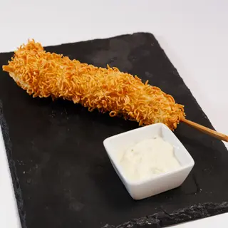Corn dog sa nudlama