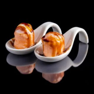 19. Gunkan Salmón Flameado (2 Pzs.)