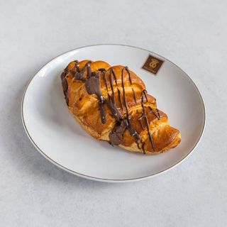 Croissant z czekoladą