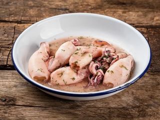 Кальмар бебі в часниковому соусі (200g)