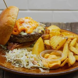 Hamburguesa Cuatro Quesos