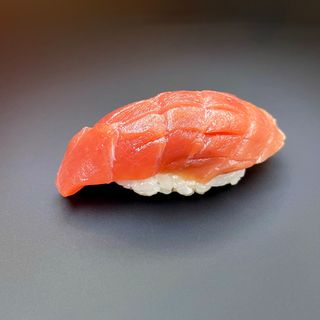 Nigiri zushi maguro