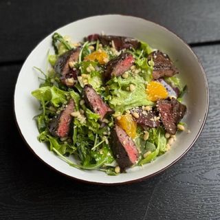 Салат з курячою печінкою