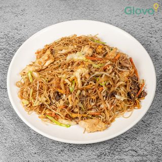 196. Пържено оризово фиде с три вида месо, зеленчуци и яйца (600г)