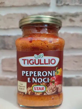 Salsa de Pimientos y nueces 190 gr