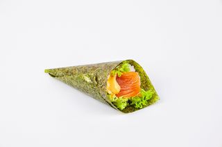 141. Spicy sake temaki